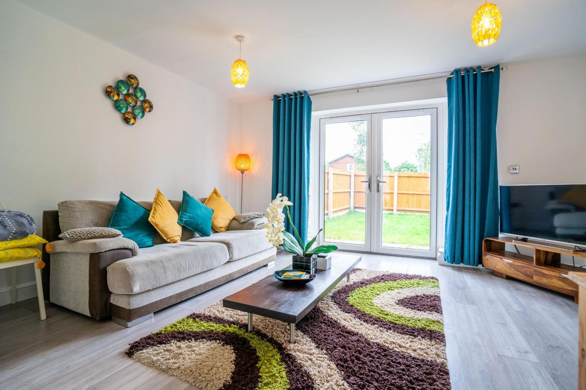 Mulberry Garden Villa Coventry Exterior foto