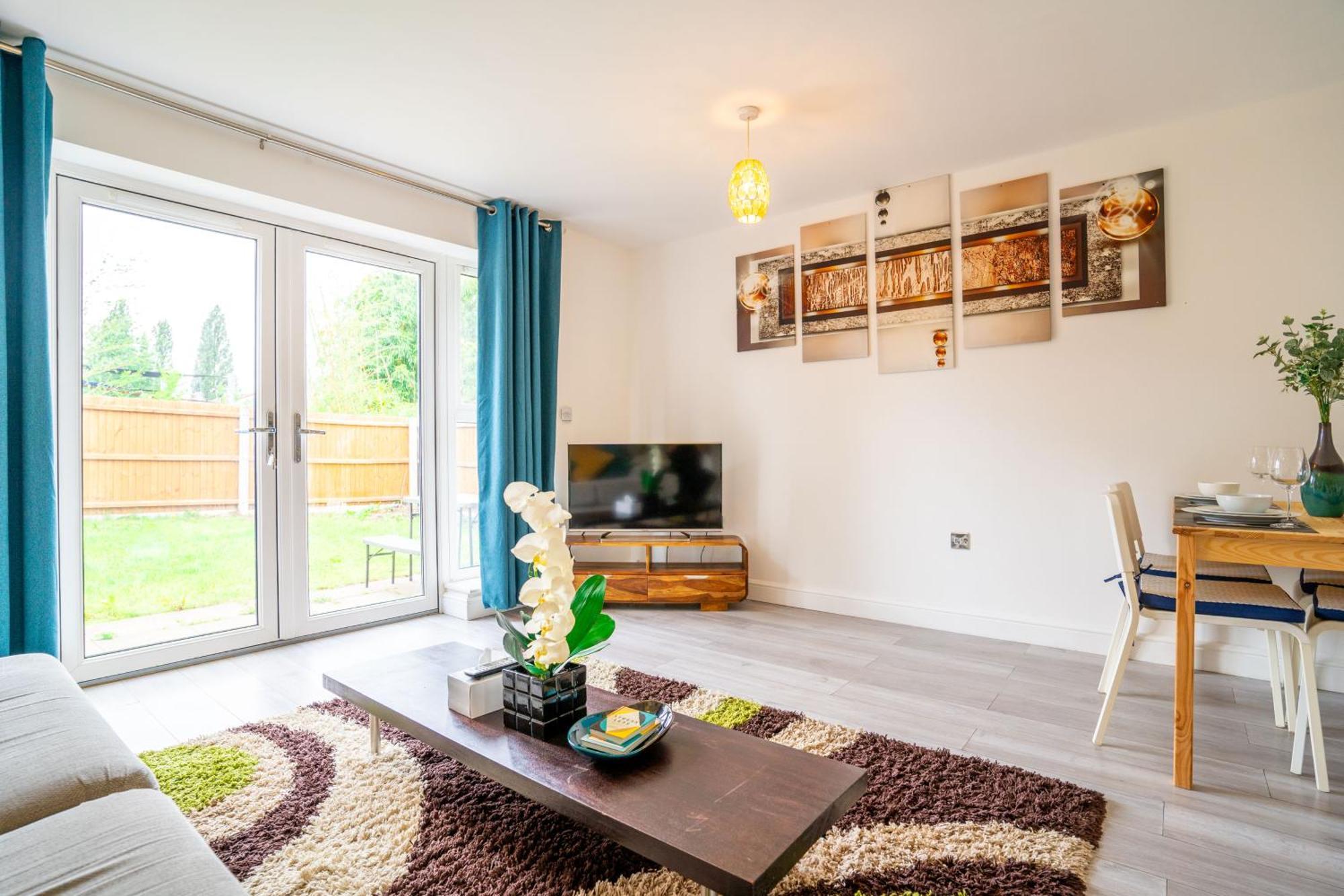 Mulberry Garden Villa Coventry Exterior foto