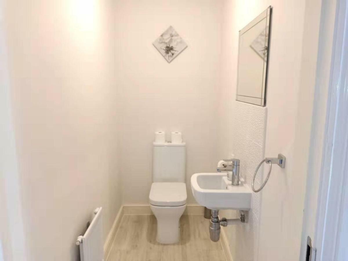 Mulberry Garden Villa Coventry Exterior foto
